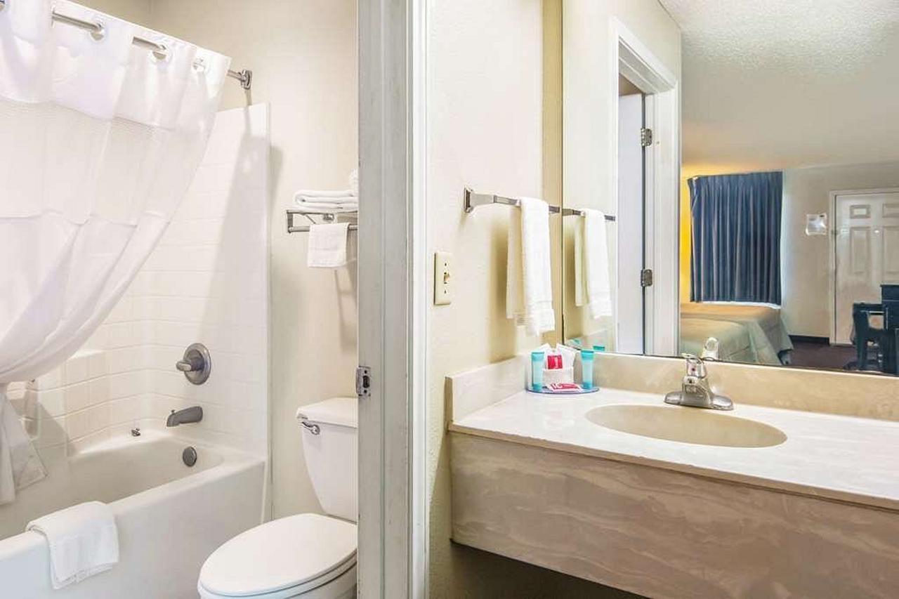Econo Lodge Inn&Suites Sweetwater Esterno foto